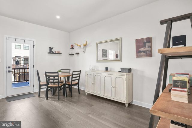 2052 TRACK CIR, Fredericksburg, VA 22401