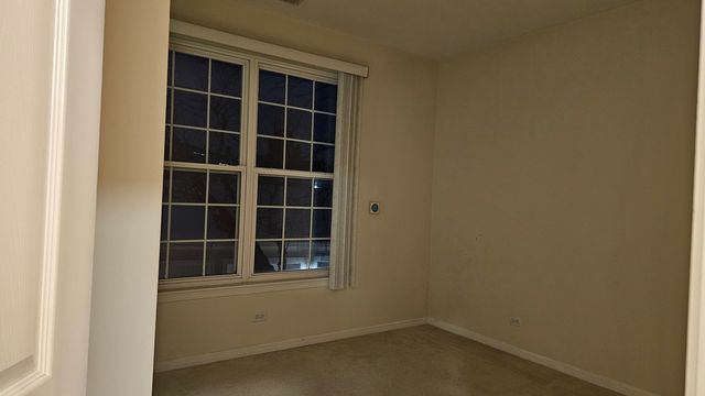 151 N Waters Edge Drive C, Glendale Heights, IL 60139