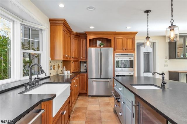 175 Division Ave, New Providence Boro, NJ 07901