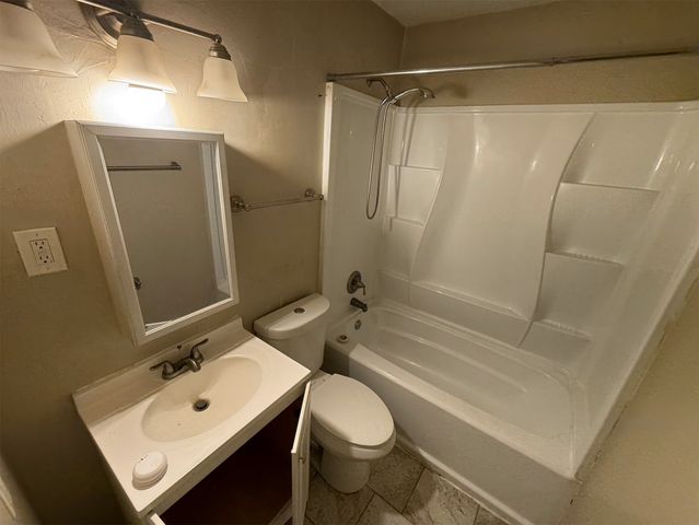 1010 Camino Del Gusto, Santa Fe, NM 87507