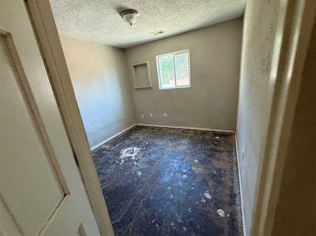 1010 Camino Del Gusto, Santa Fe, NM 87507