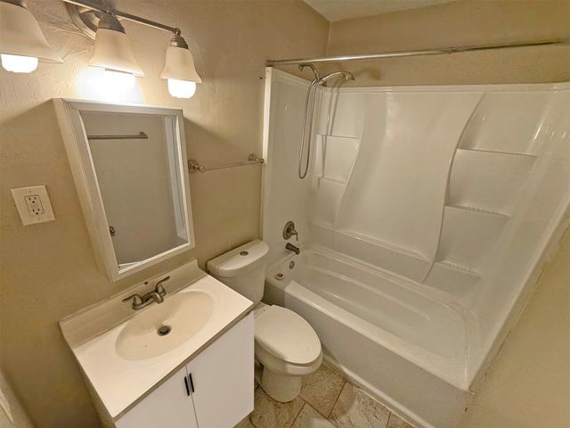 1010 Camino Del Gusto, Santa Fe, NM 87507