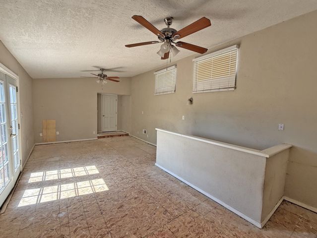 1010 Camino Del Gusto, Santa Fe, NM 87507