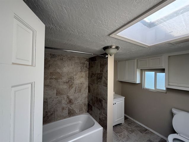 1010 Camino Del Gusto, Santa Fe, NM 87507