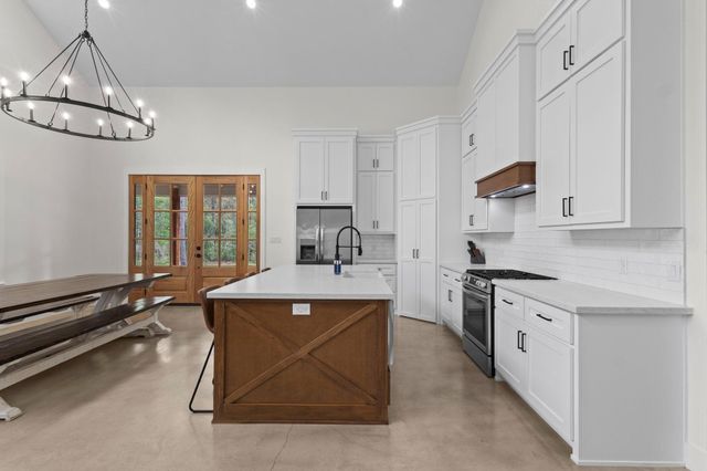 3143 County Rd 4300, Woodville, TX 75979