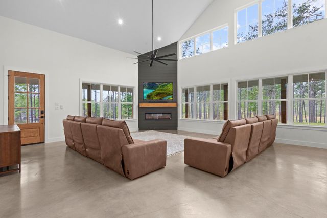 3143 County Rd 4300, Woodville, TX 75979