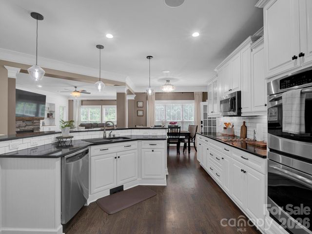 2652 Bedford Place NW, Concord, NC 28027
