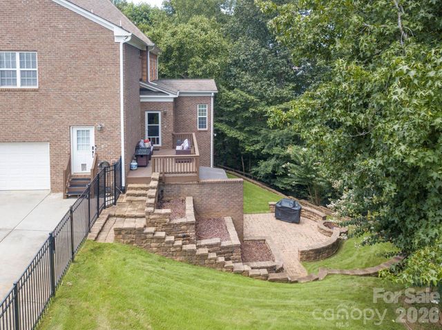 2652 Bedford Place NW, Concord, NC 28027
