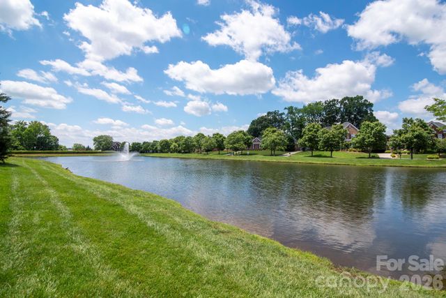 2652 Bedford Place NW, Concord, NC 28027