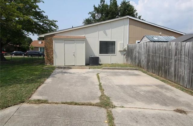 4529 Carr Street, The Colony, TX 75056