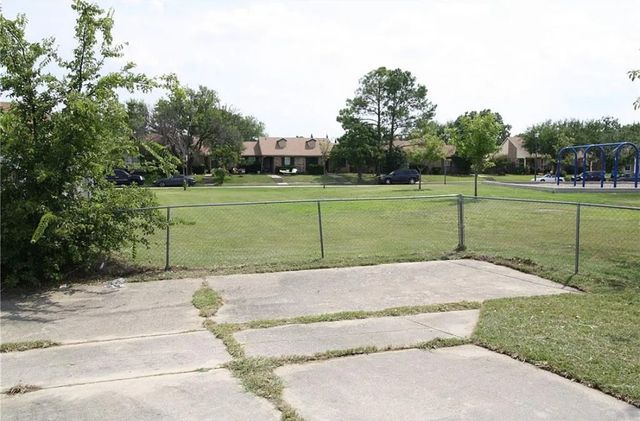 4529 Carr Street, The Colony, TX 75056