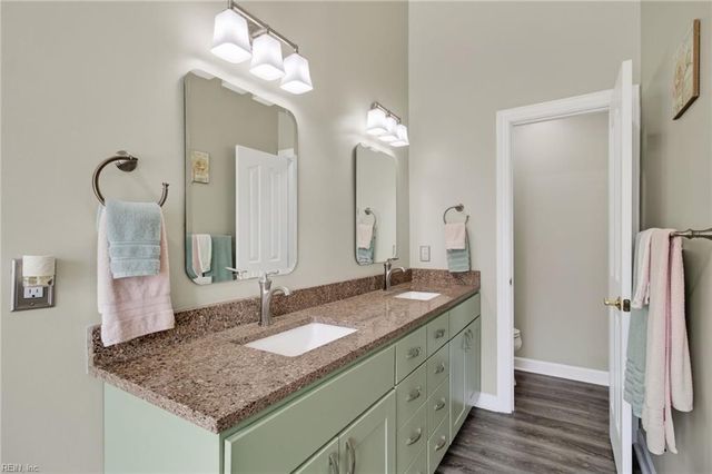825 Waterfall WAY, Chesapeake, VA 23322