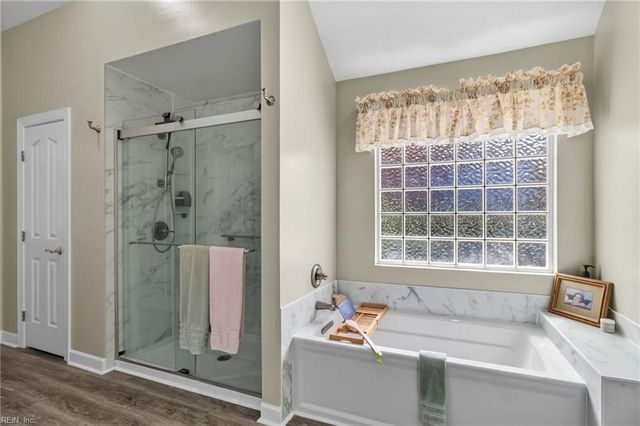 825 Waterfall WAY, Chesapeake, VA 23322