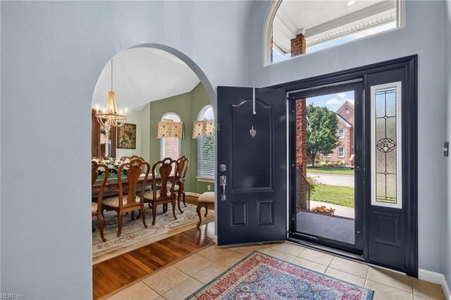 825 Waterfall WAY, Chesapeake, VA 23322