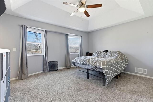 1213 SW 21st Street, Blue Springs, MO 64015