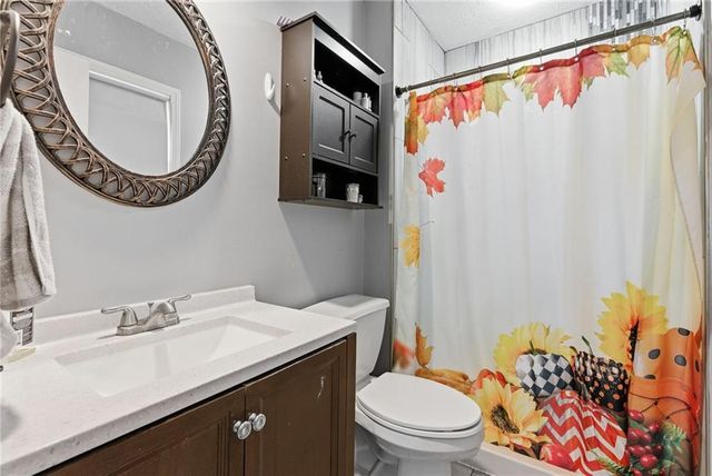 1213 SW 21st Street, Blue Springs, MO 64015