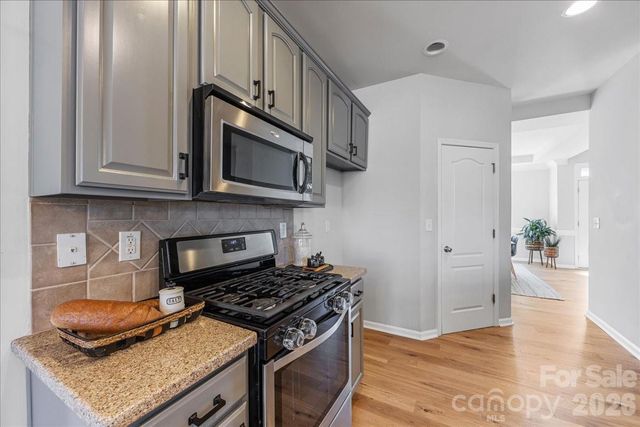 13915 Holly Stream Drive, Huntersville, NC 28078