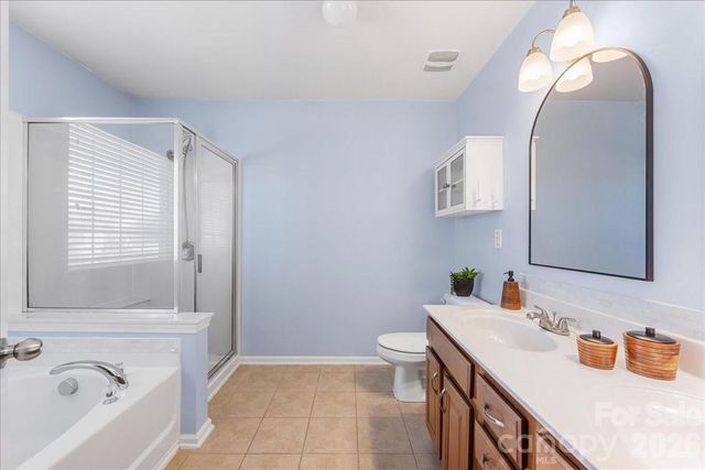 13915 Holly Stream Drive, Huntersville, NC 28078