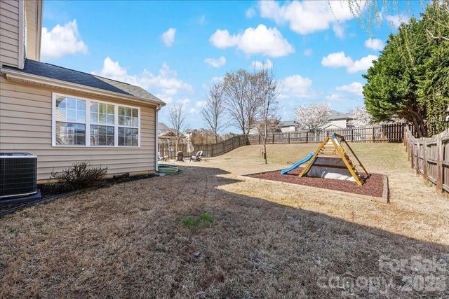 13915 Holly Stream Drive, Huntersville, NC 28078