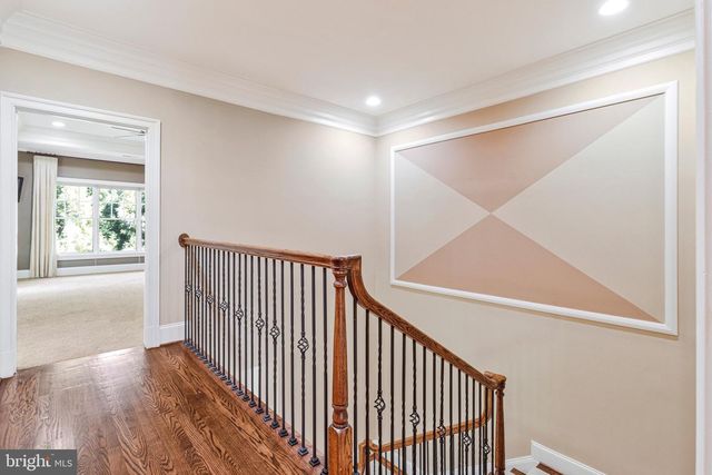 6878 FRASE DR, Falls Church, VA 22043