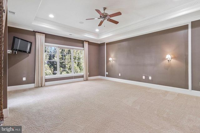 6878 FRASE DR, Falls Church, VA 22043
