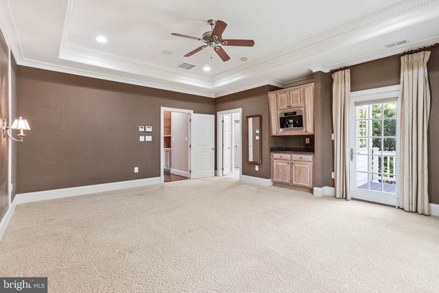 6878 FRASE DR, Falls Church, VA 22043