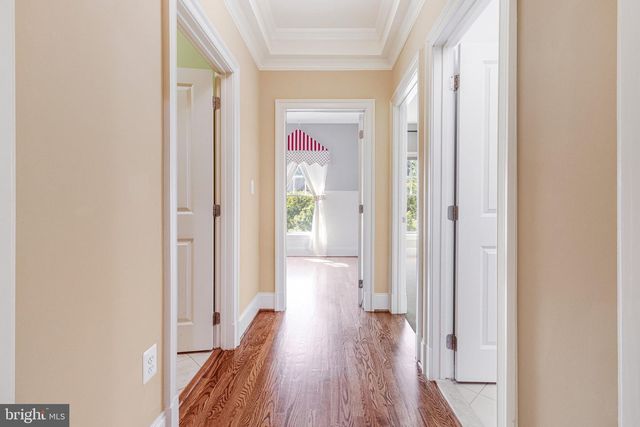 6878 FRASE DR, Falls Church, VA 22043