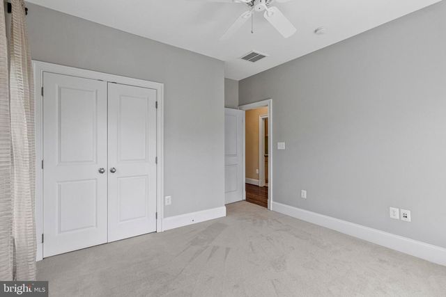 6878 FRASE DR, Falls Church, VA 22043