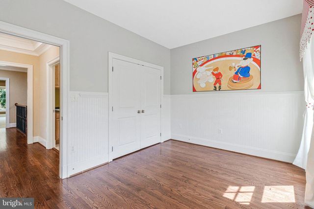 6878 FRASE DR, Falls Church, VA 22043
