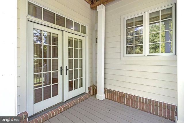 6878 FRASE DR, Falls Church, VA 22043