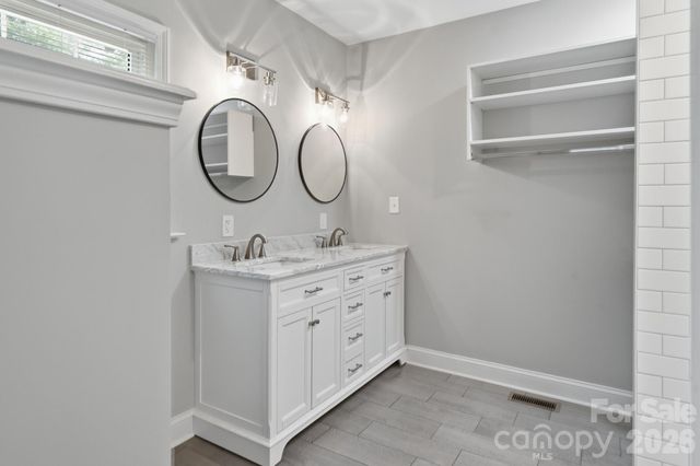 626 S Green Street, Statesville, NC 28677