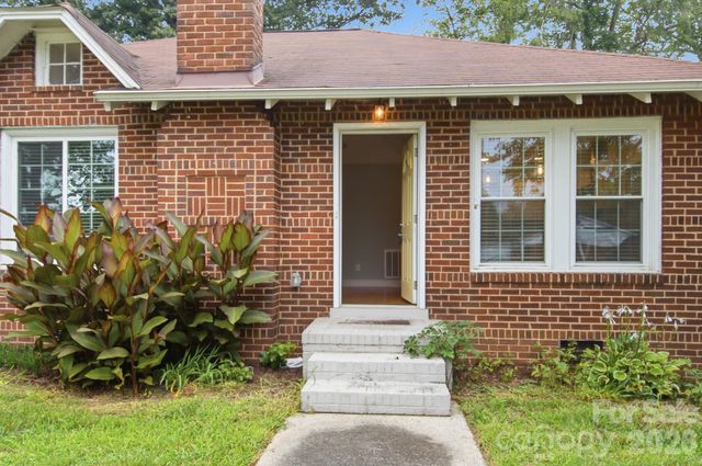 626 S Green Street, Statesville, NC 28677