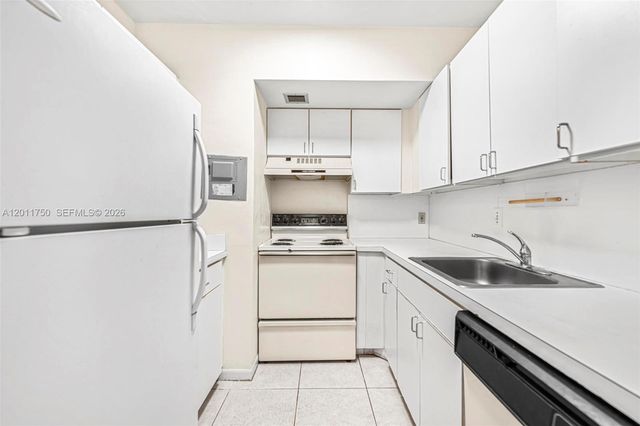 9107 SW 137th Ter 1-4, Miami, FL 33176