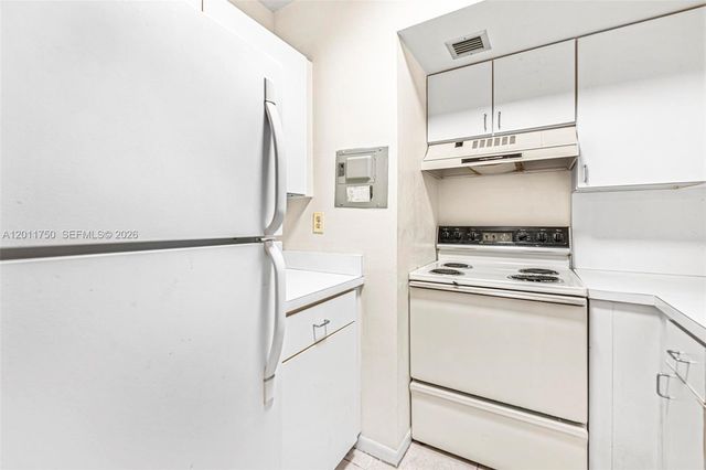 9107 SW 137th Ter 1-4, Miami, FL 33176