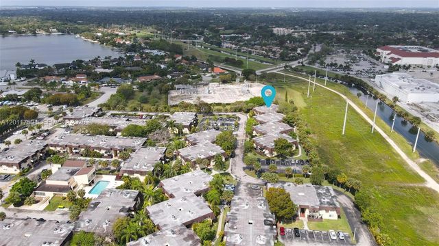 9107 SW 137th Ter 1-4, Miami, FL 33176