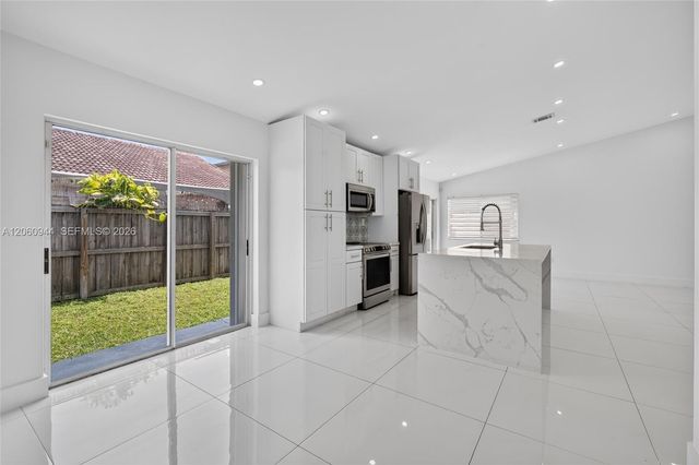 15772 SW 74th Lane, Miami, FL 33193