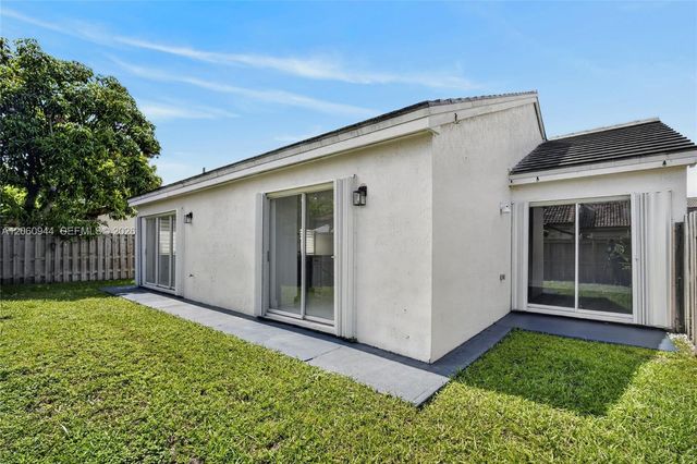 15772 SW 74th Lane, Miami, FL 33193