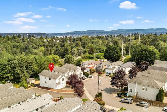 11543 62nd Avenue S, Seattle, WA 98178