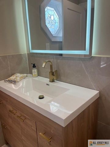 66 Essex Road 66B, Monroe, NJ 08831