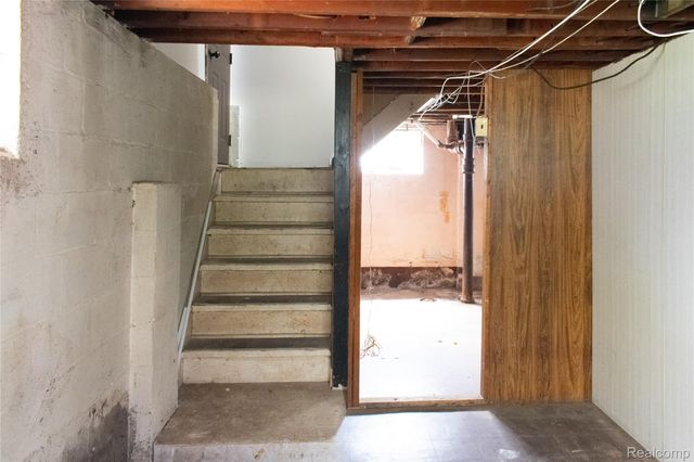 26536 Dartmouth Street, Madison Heights, MI 48071