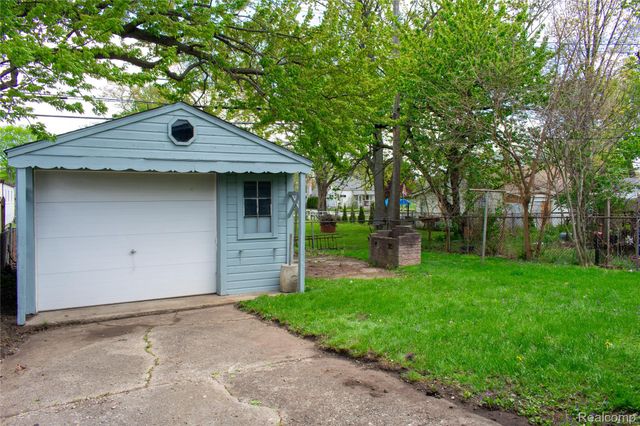 26536 Dartmouth Street, Madison Heights, MI 48071