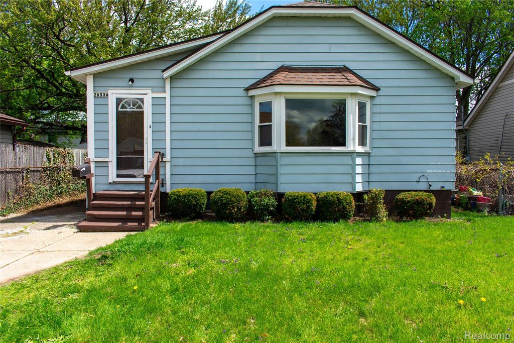 26536 Dartmouth Street, Madison Heights, MI 48071
