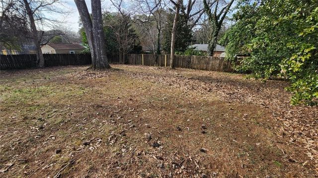 652 Forest Ridge SE Drive, Marietta, GA 30067