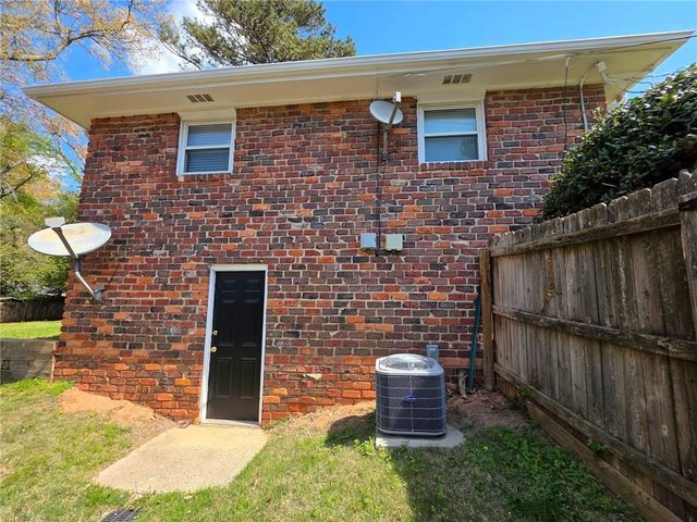 652 Forest Ridge Drive SE, Marietta, GA 30067