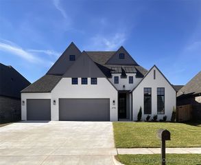 6716 S Gardenia Avenue, Broken Arrow, OK 74011