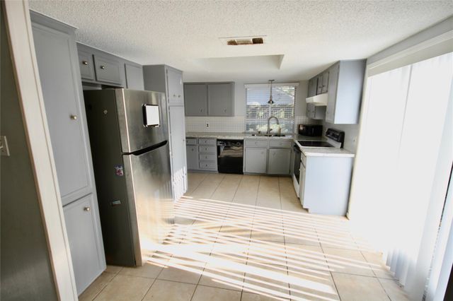 10703 Sageberry Drive, Houston, TX 77089