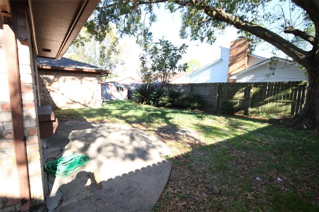 10703 Sageberry Drive, Houston, TX 77089