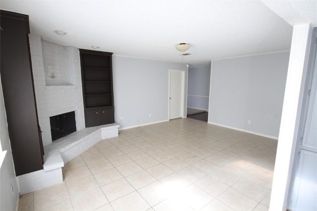 10703 Sageberry Drive, Houston, TX 77089