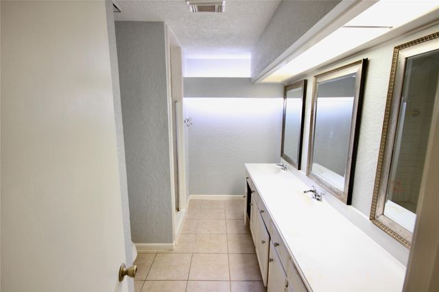 10703 Sageberry Drive, Houston, TX 77089