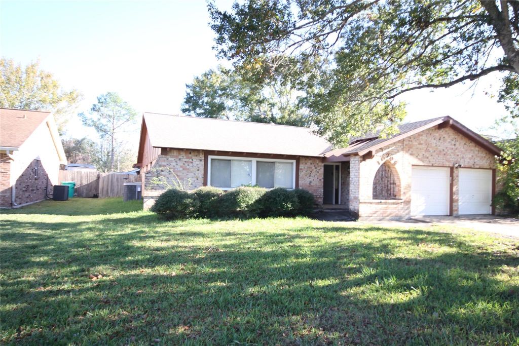 10703 Sageberry Drive, Houston, TX 77089